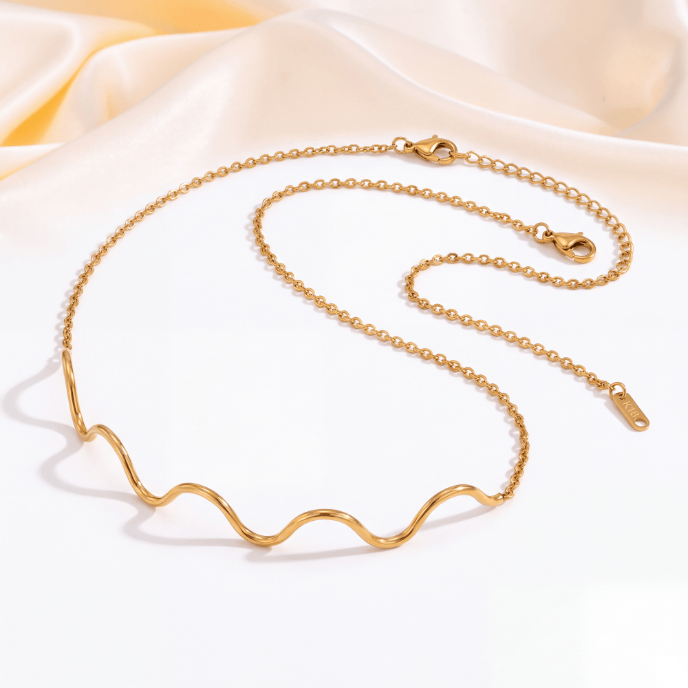 MÖBIU™  Collana Onda – Girocollo Choker Rigido Ondulato in Acciaio Placcato Oro
