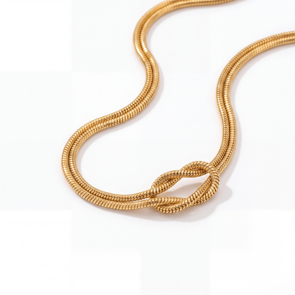 MÖBIU™   Girocollo Minimal Knot Gold